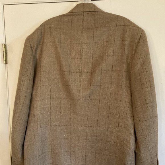 Biltmore tan plaid sportcoat sz 42L worn twice excellent - Picture 3 of 3